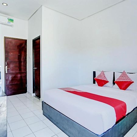Oyo 90456 Moh Yamin Residence Balian Εξωτερικό φωτογραφία