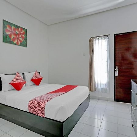 Oyo 90456 Moh Yamin Residence Balian Εξωτερικό φωτογραφία